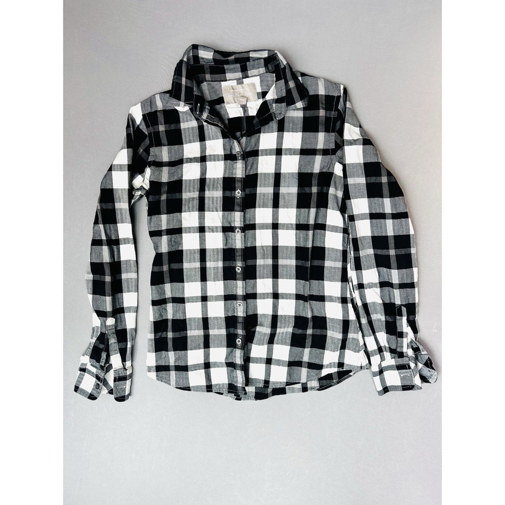 Banana Republic Women's XS‎ Soft Wash Button Up Long Sleeve Shirt